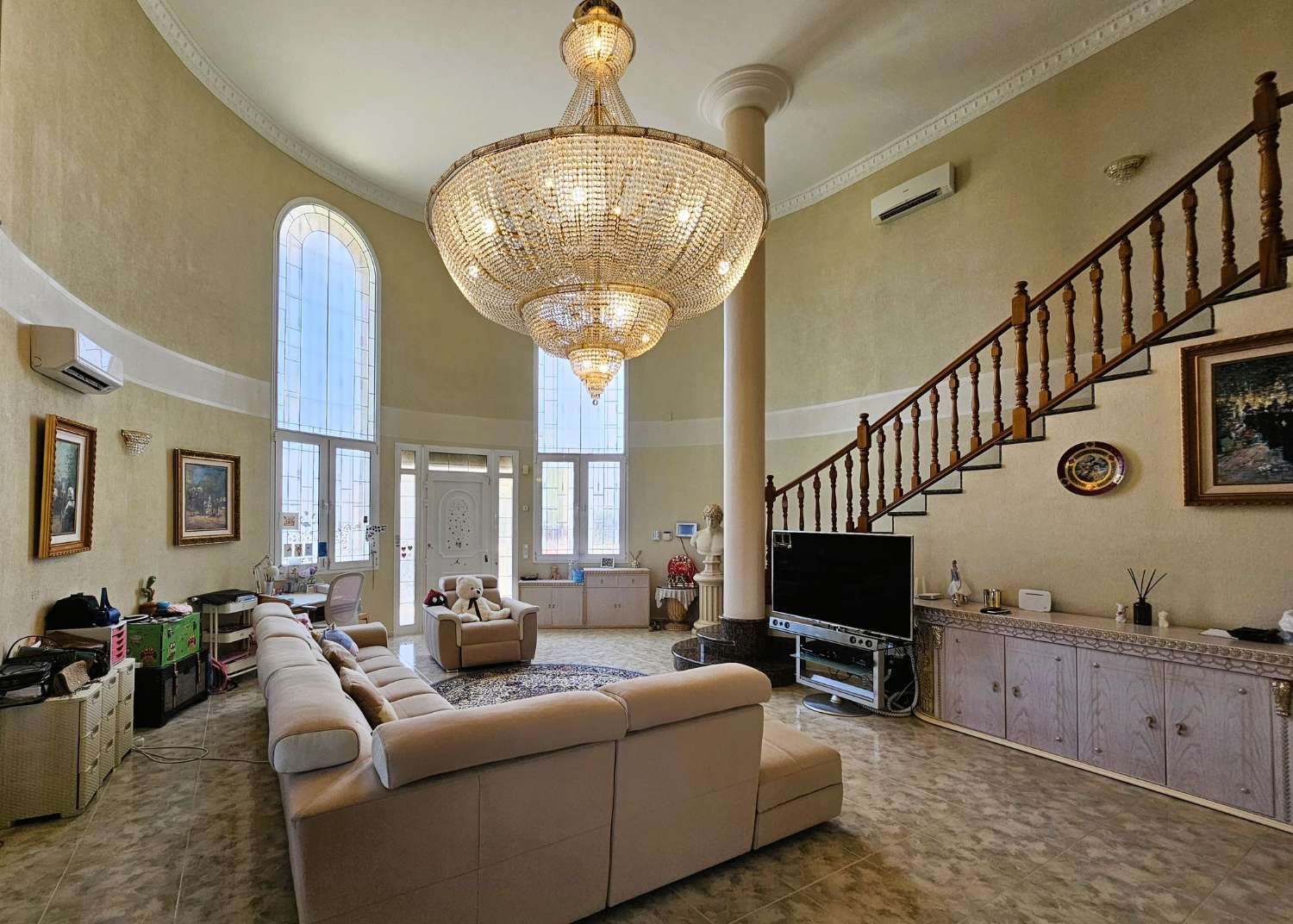 VIP PROPERTY · LUXURY VILLA IN CIUDAD QUESADA