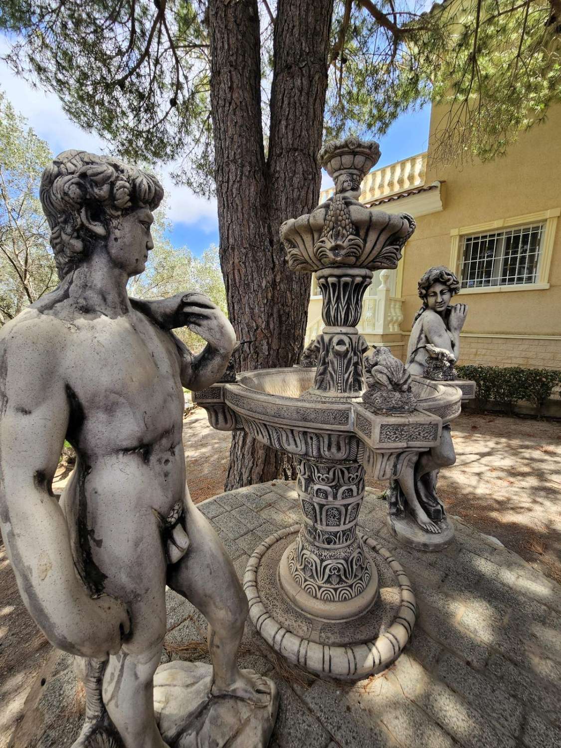 VIP PROPERTY · LUXURY VILLA IN CIUDAD QUESADA