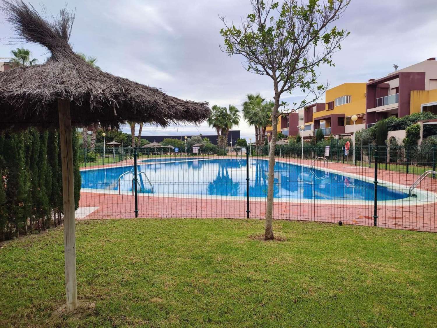 Bungalow planta baja  urbanización Alameda Del Mar