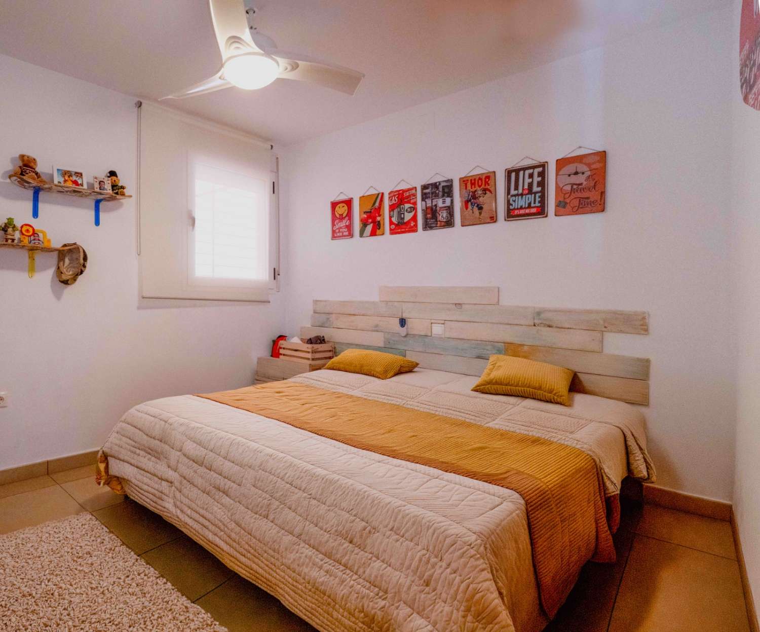 Ground floor bungalow in the Alameda Del Mar urbanization