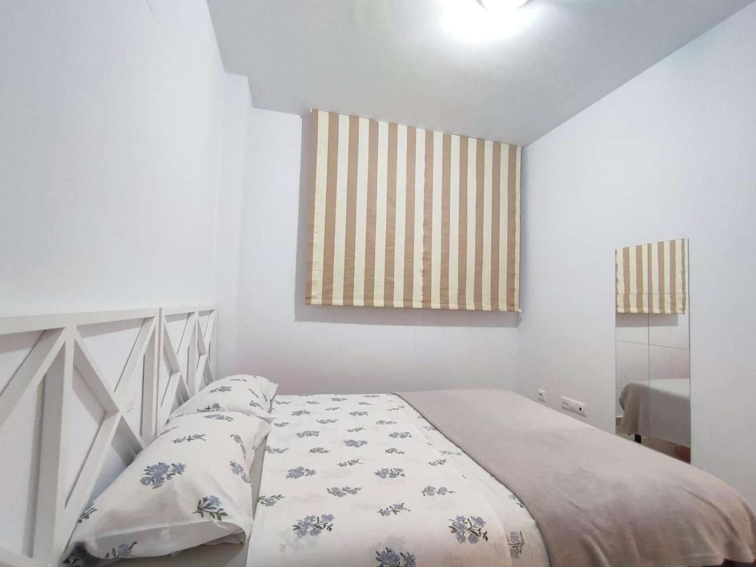 Playa flamenca ,Stunning 2-Bedroom Apartment with Terrace, Pool & Parking