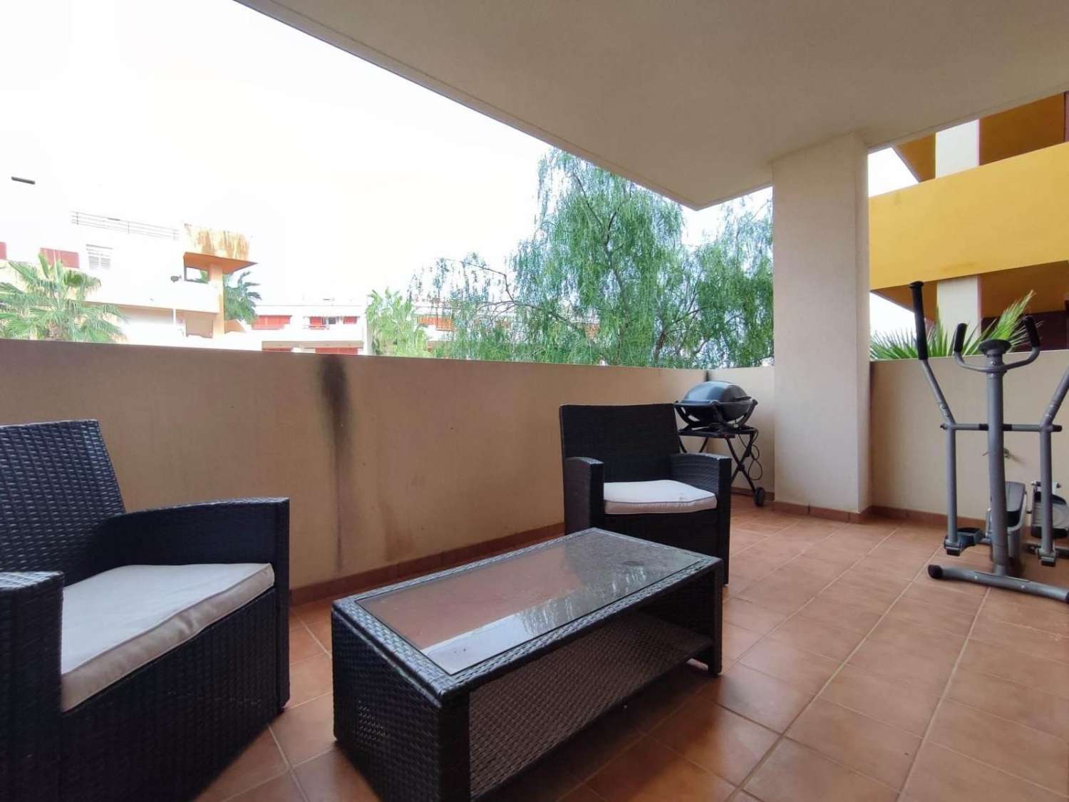 Playa flamenca ,Stunning 2-Bedroom Apartment with Terrace, Pool & Parking