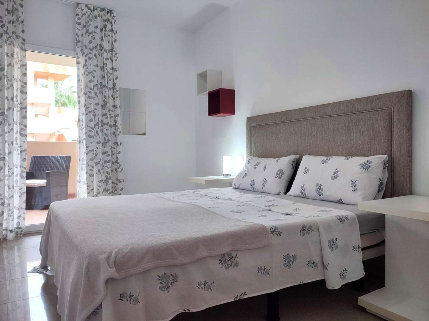 Playa flamenca ,Stunning 2-Bedroom Apartment with Terrace, Pool & Parking