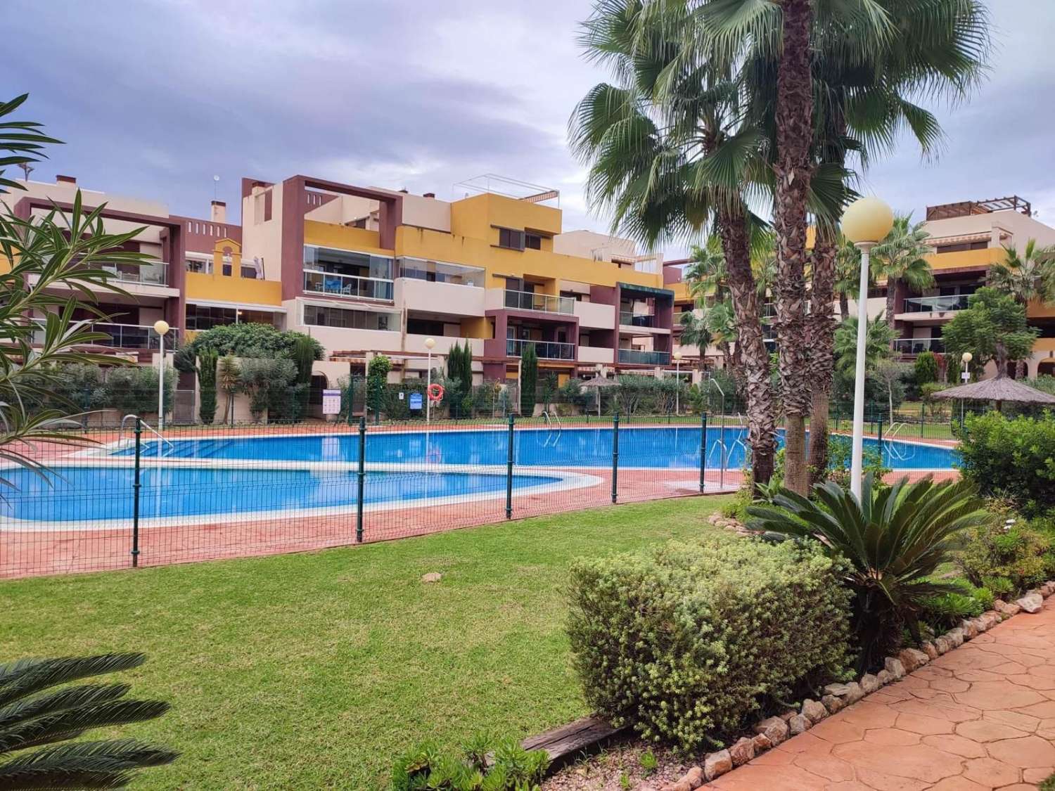 Playa flamenca ,Stunning 2-Bedroom Apartment with Terrace, Pool & Parking