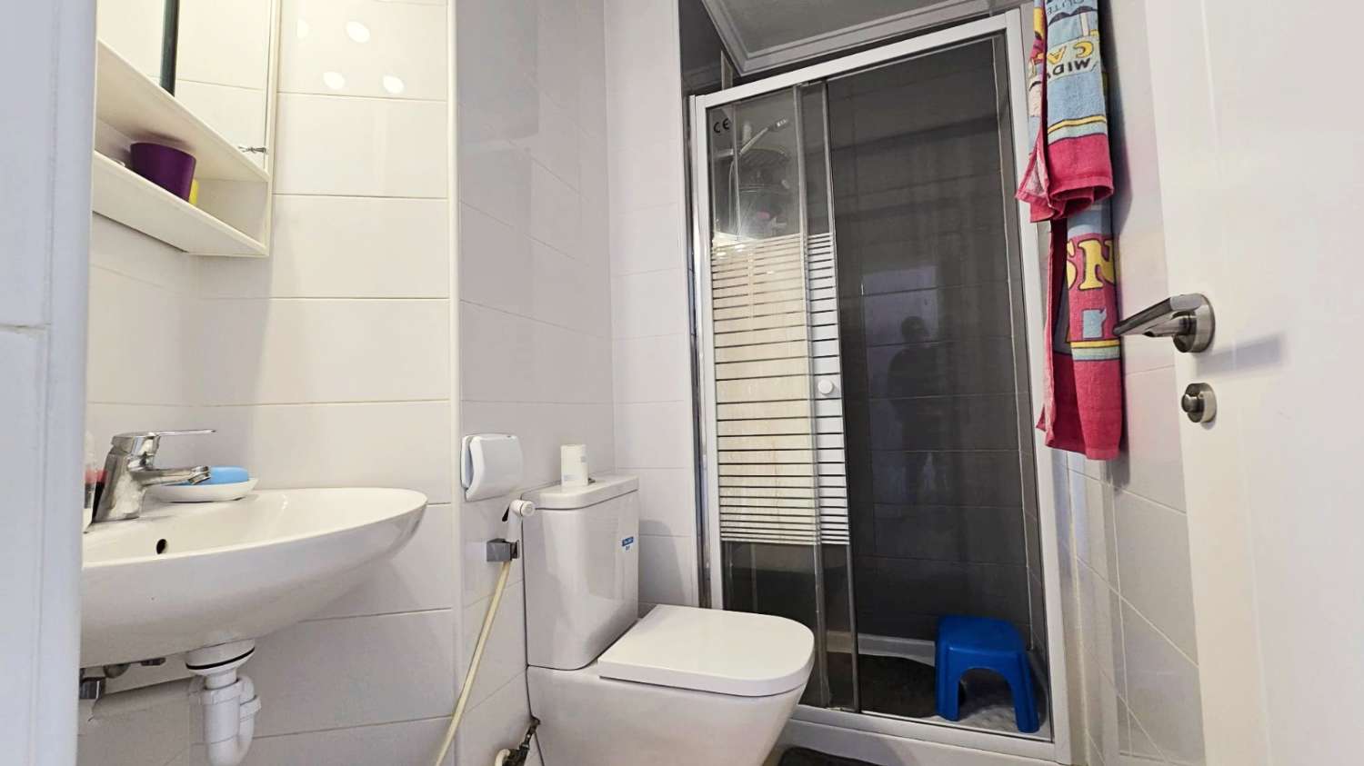 Spacious and bright apartment with sea views in the Port area of Torrevieja