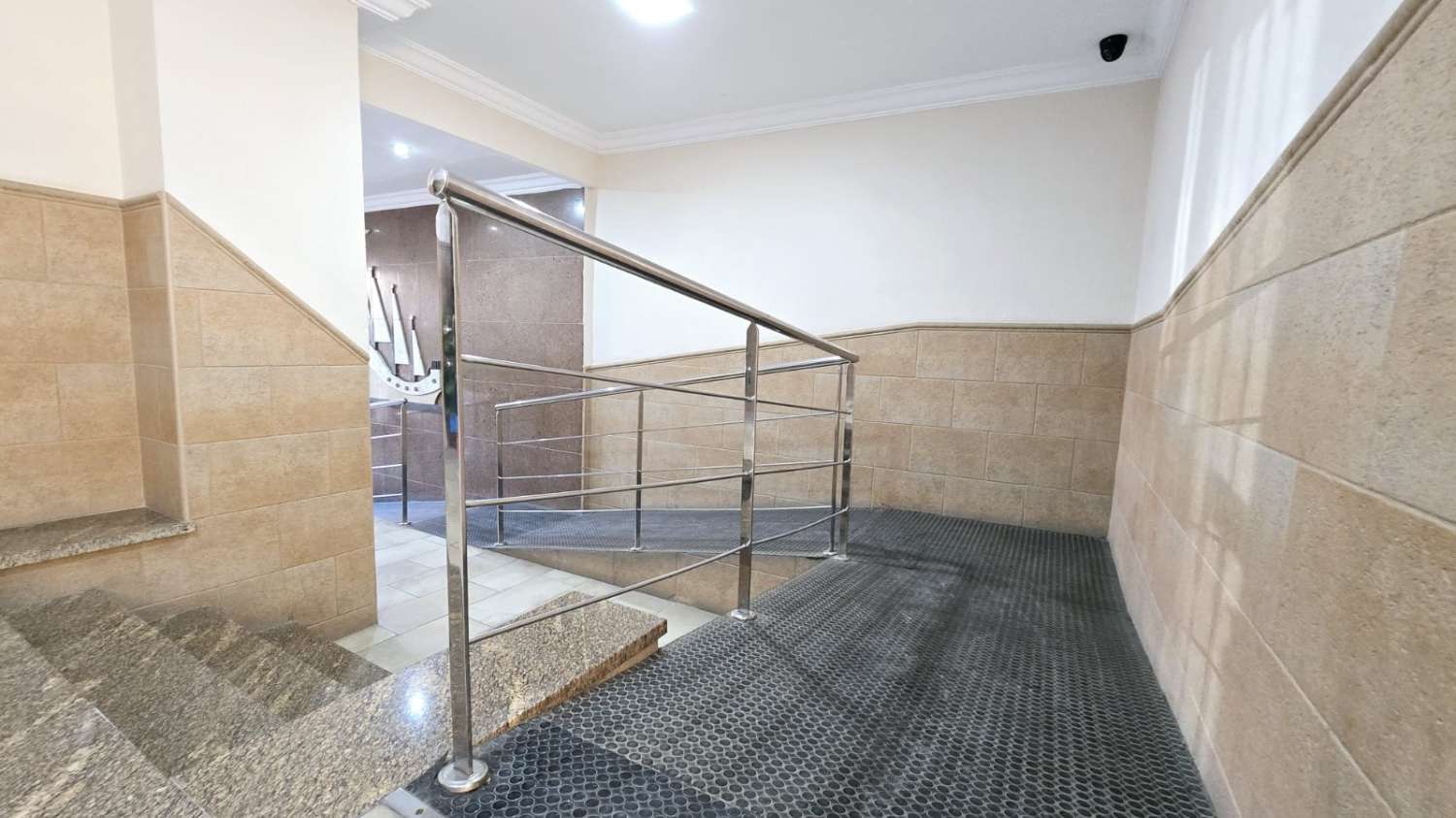 Spacious and bright apartment with sea views in the Port area of Torrevieja