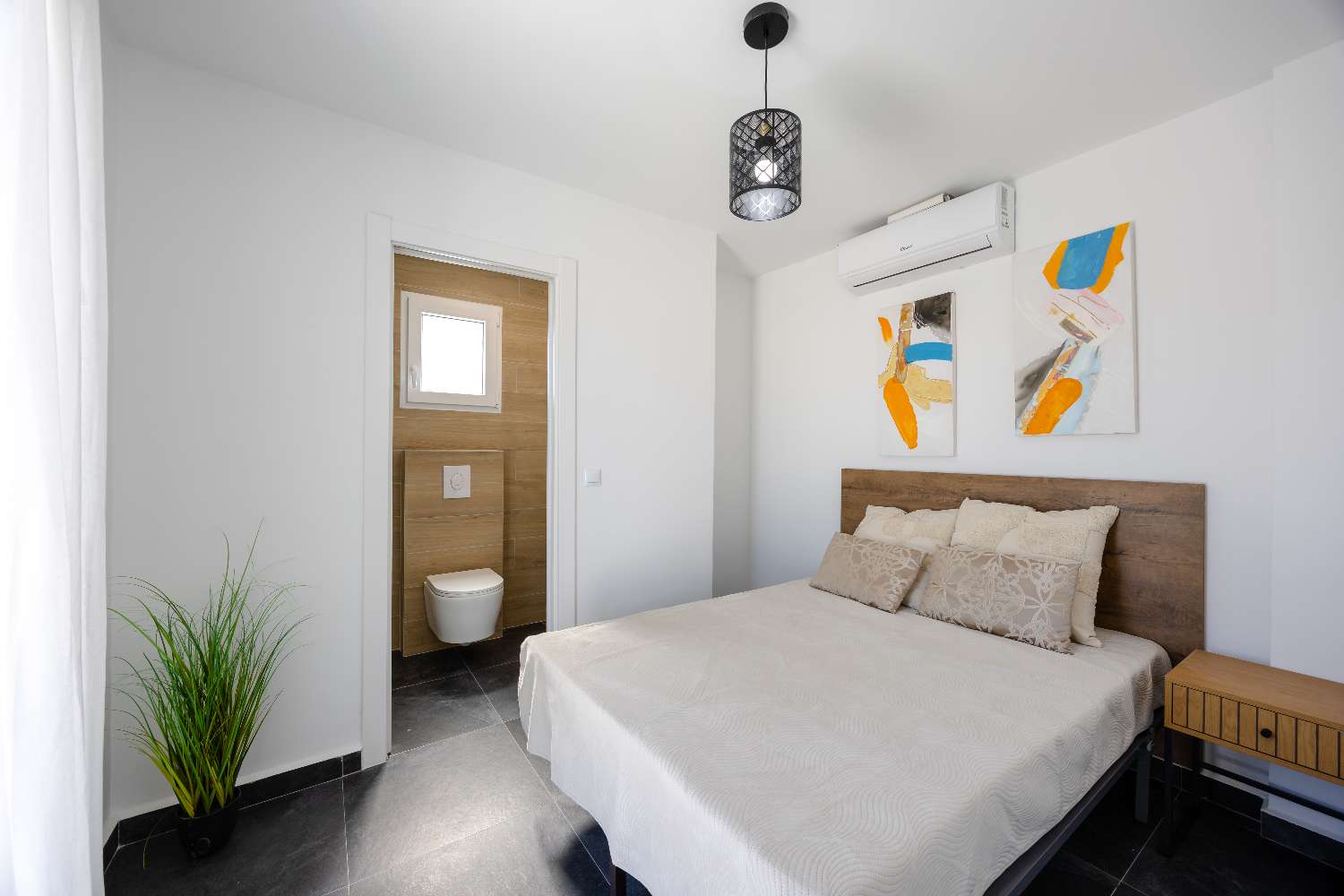 Beautifully Renovated House – 3 Private Suites in Torrevieja