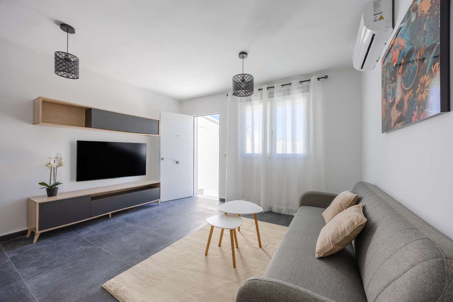 Beautifully Renovated House – 3 Private Suites in Torrevieja