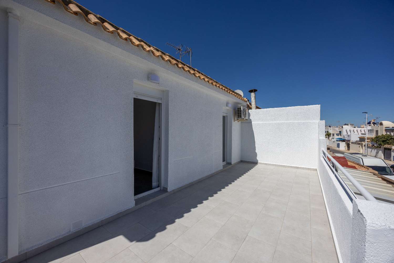 Beautifully Renovated House – 3 Private Suites in Torrevieja